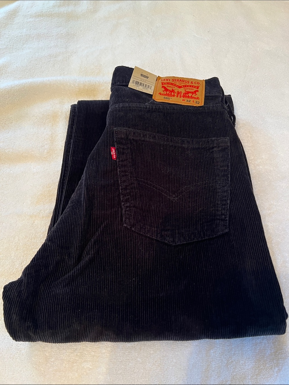 Levi’s 565 Loose Straight Black (Meteorite) 10W Cord Men’s Jeans - MSRP: 69.50